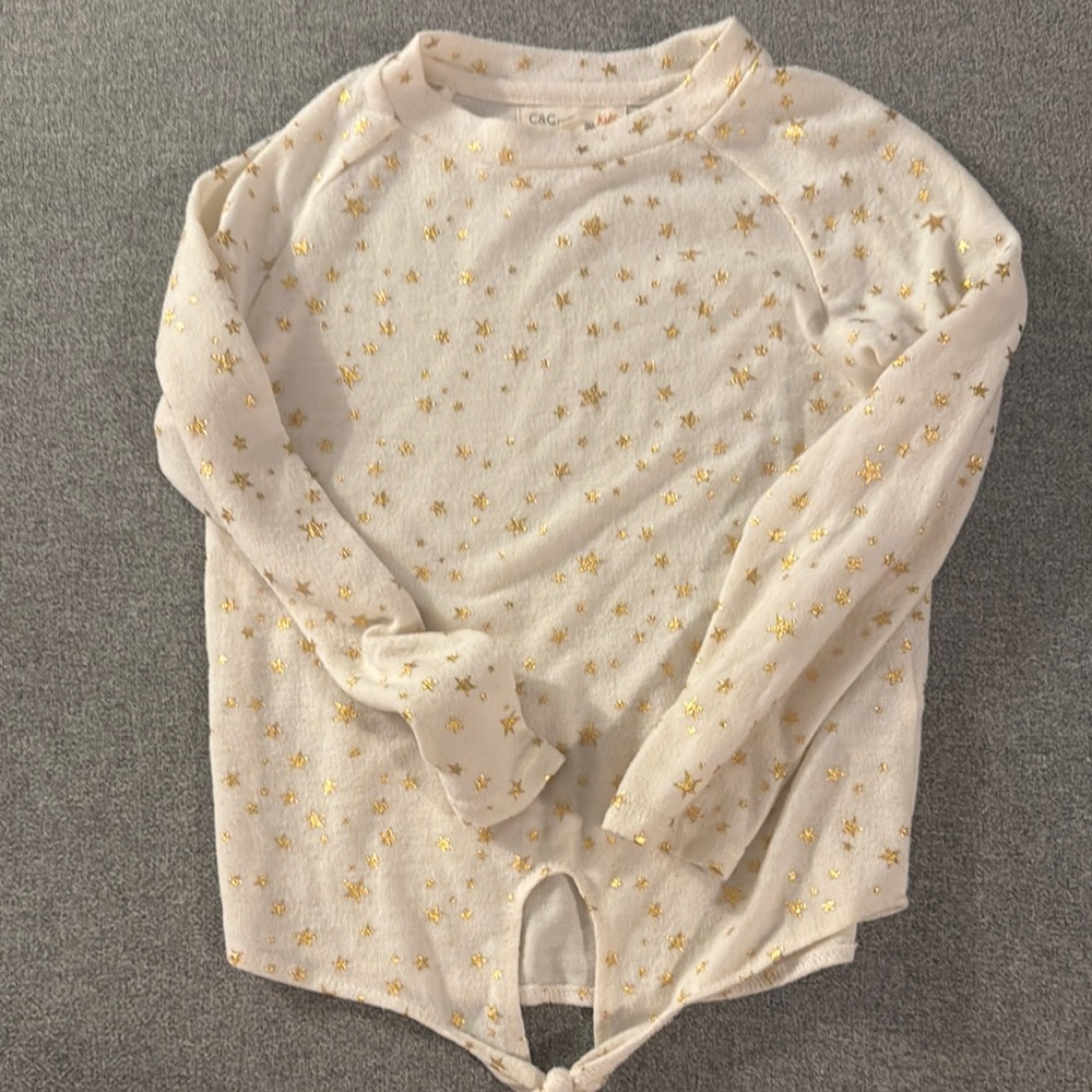 5/$15- Gold Star Patterned Long Sleeve Top